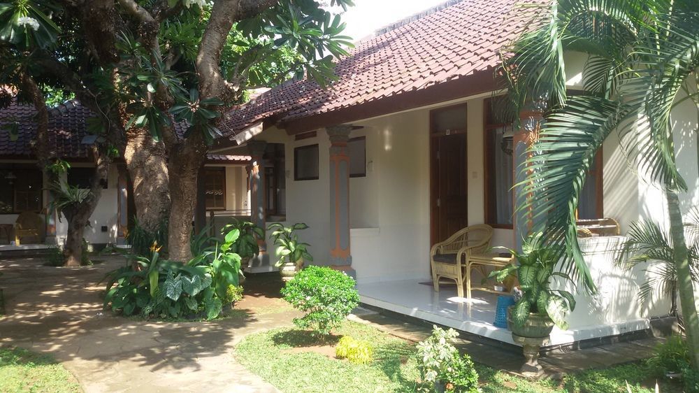 Bali Lovina Beach Cottages Buleleng  Bagian luar foto