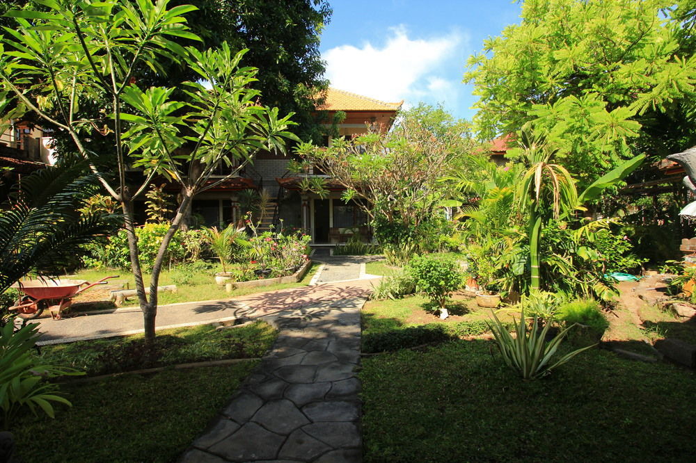 Bali Lovina Beach Cottages Buleleng  Bagian luar foto