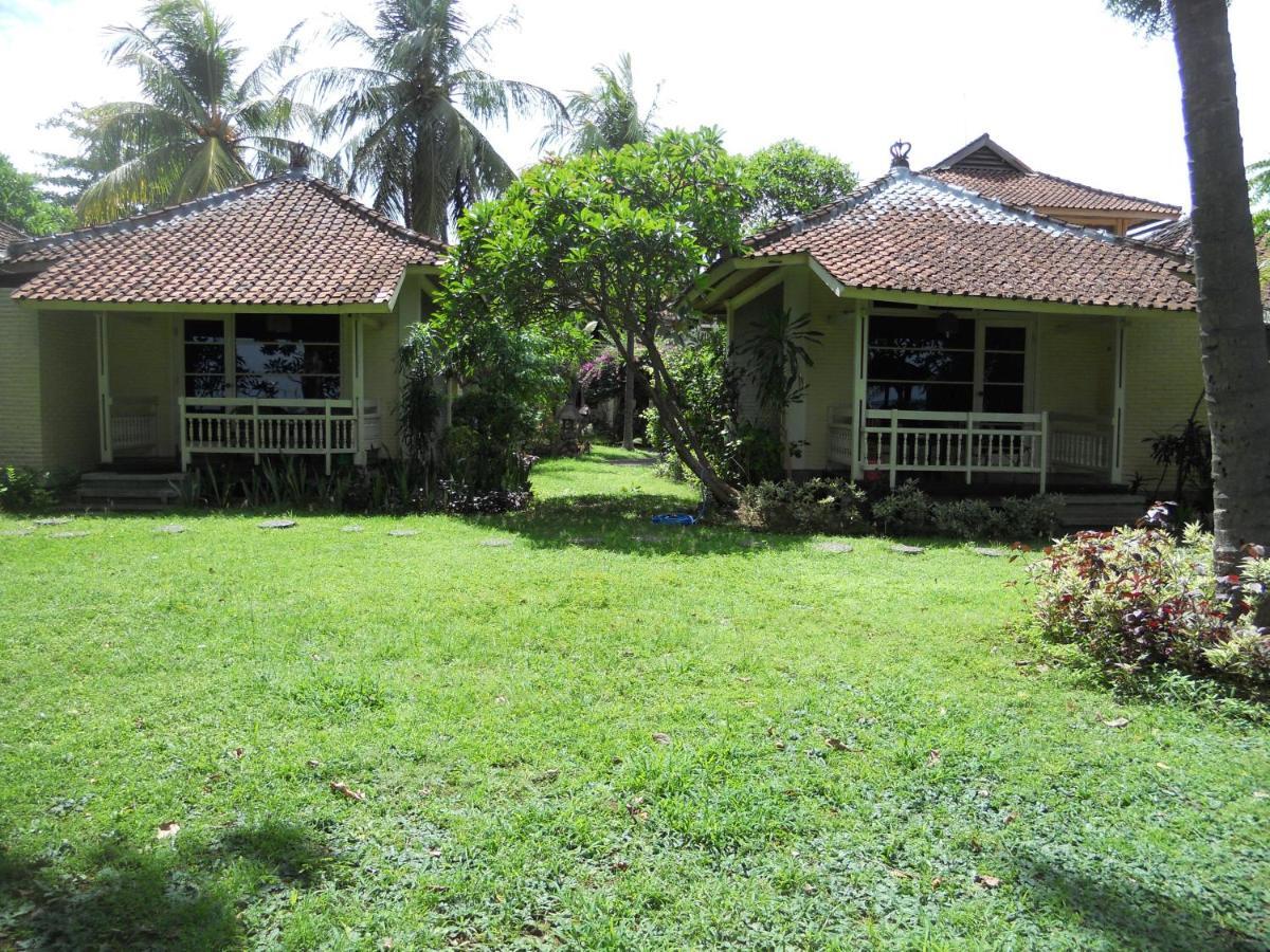 Bali Lovina Beach Cottages Buleleng  Bagian luar foto